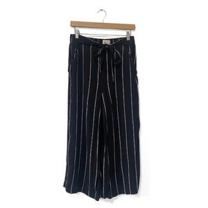 Wilfred | Aritzia Blue/White Striped Flowy High-Rise Wide-Leg Pants Size Large